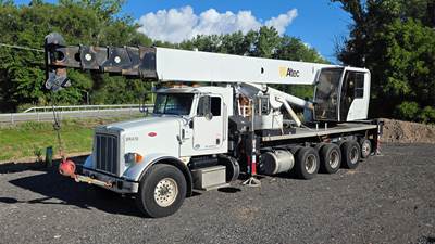 2016 Peterbilt 365 Truck-Mounted Boom / Crane - Altec AC40-152S Crane