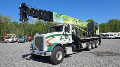 2017 PETERBILT 365 TRI-A 31K MLS & ALTEC AC40-152S 40 TON AERIAL CRANE