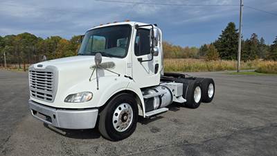 2018 FREIGHTLINER BUS. CLASS M2 112 T/A 80K GVW - DD13 & EATON FULLER AUTO TRANSMISSION