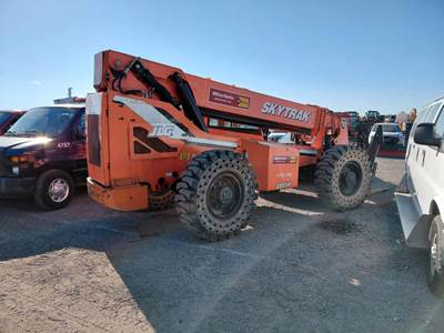 2013 SKYTRAK 100054 ENCLOSED CAB HVAC 4X4 TELEHANDLER - 10K CAPACITY