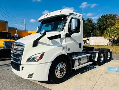 2019 Freightliner Cascadia Daycab, Warranty included, Financing for Startups, good, and bad credit!