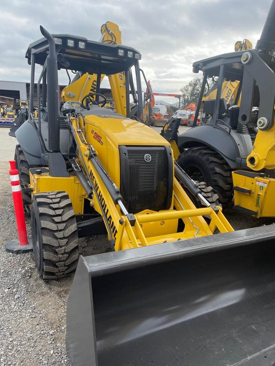 2022 New Holland B95D Backhoe For Sale Fontana, CA S009249