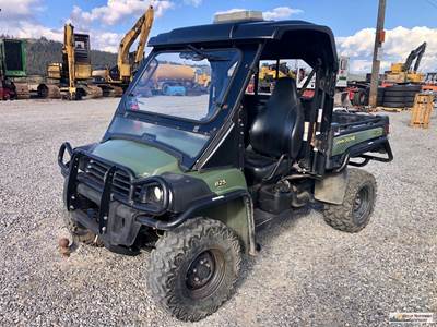 2010 John Deere 825i Gator 4x4 Utility Vehicle