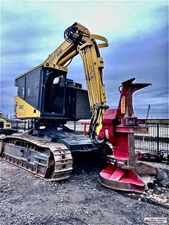 2017 Komatsu XT445L-3 Track Feller Buncher - Quadco 24B360 HT Harvester Head