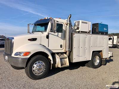 Peterbilt 335 Service Truck