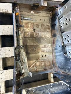 Mack Pinnacle CHU613 Battery Box for a Mack CHU613