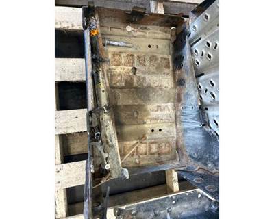 Mack Pinnacle CHU613 Battery Box for a Mack CHU613