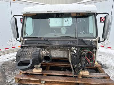 Volvo VNL Cab Assembly