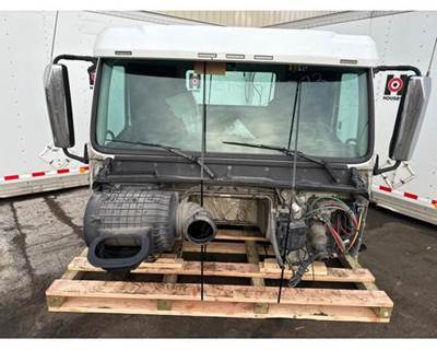 Volvo VNL Cab Assembly