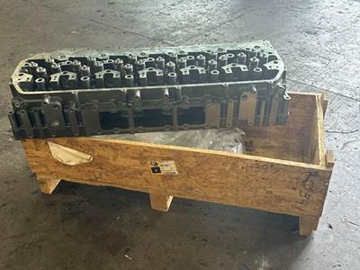 Caterpillar C13 Cylinder Head for a Autocar XPEDITOR