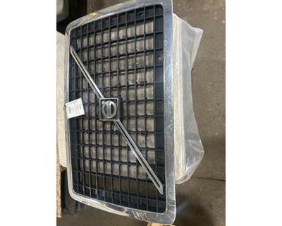 Volvo VNL Grille