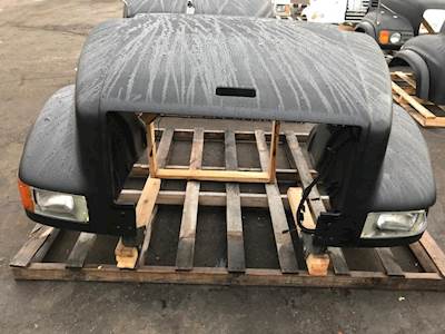International 4900 Hood for a International F-4900