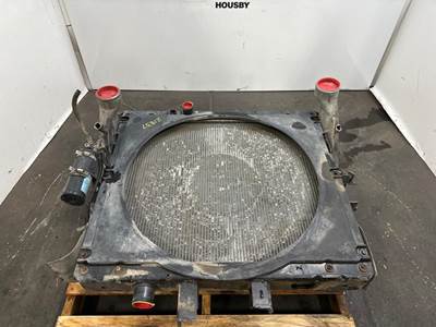 Mack Granite CV713 Radiator for a Mack CV713 GRANITE