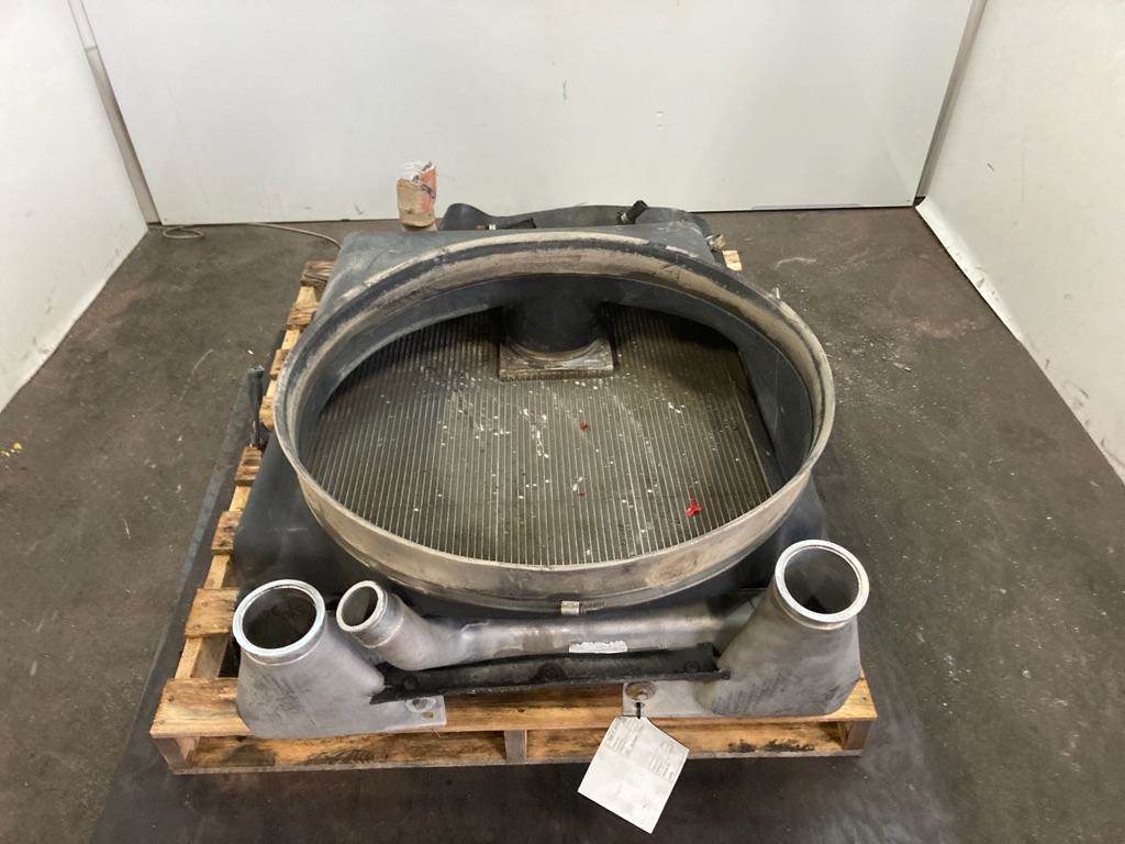 2014 Mack LE Radiator for a Mack LEU613 For Sale Des Moines, IA