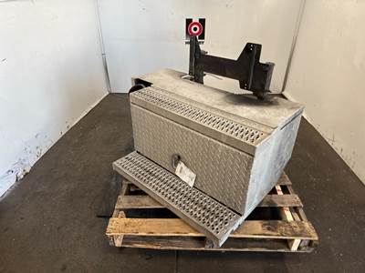 Peterbilt 365 Tool Box