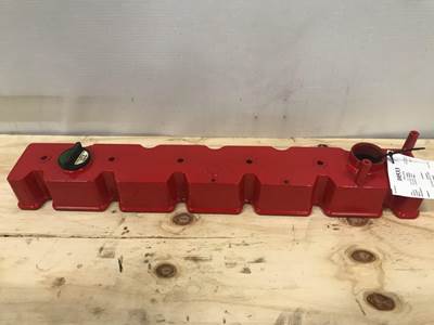Cummins ISL G Valve Cover for a Autocar XPEDITOR