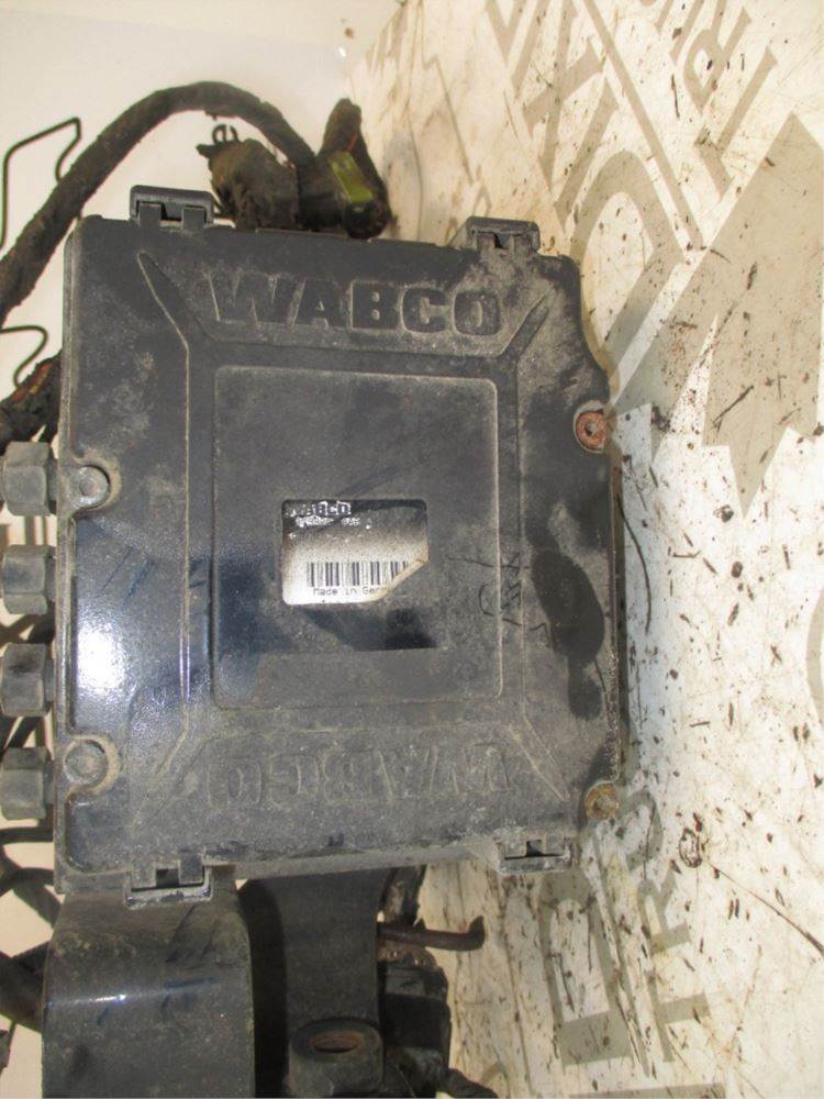 Wabco ABS Control Module for a 2016 Freightliner M2 106 For Sale