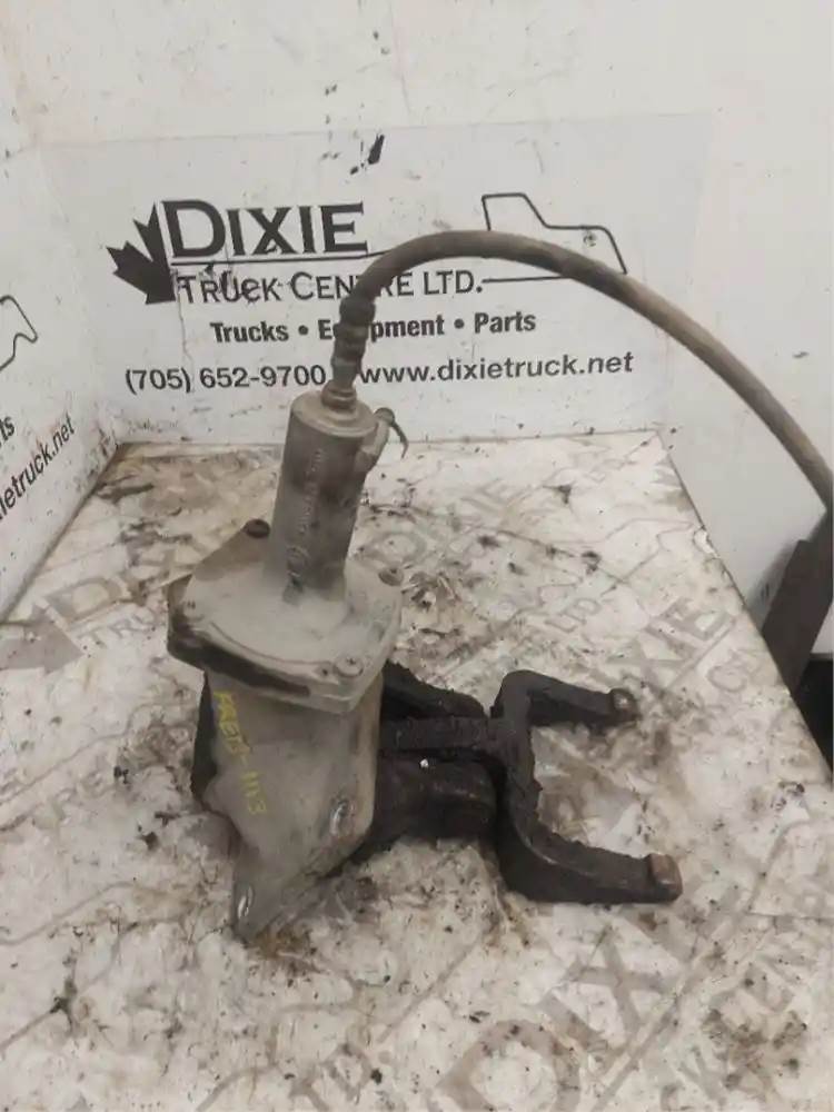 EatonFuller FROF12210C Clutch Slave Cylinder for a 2013 Freightliner M