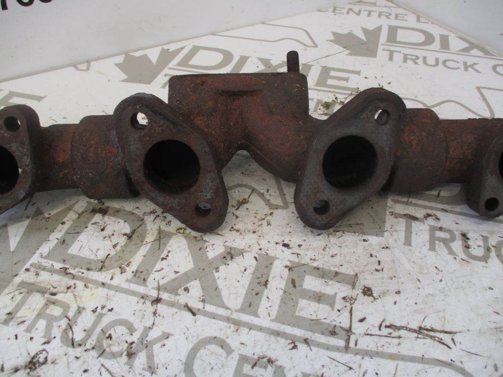 Caterpillar 3126 Exhaust Manifold For Sale Lakefield, ON, Canada 1993283, 1993284