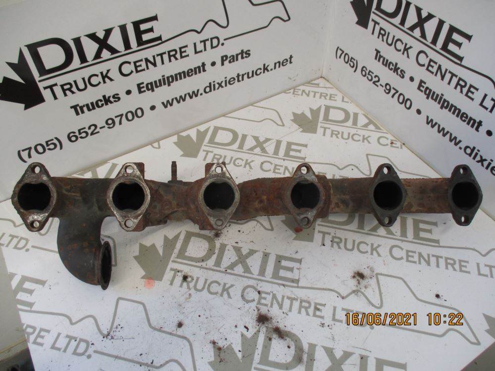 Cummins ISC Exhaust Manifold for a 2008 Freightliner M2 For Sale