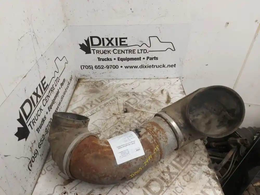 2005 International 9200i Exhaust Pipe For Sale Lakefield, ON, Canada