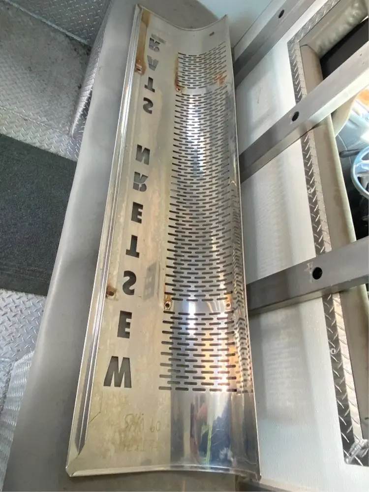 2009 Western Star 4900FA Exhaust Pipe For Sale Lakefield, ON, Canada