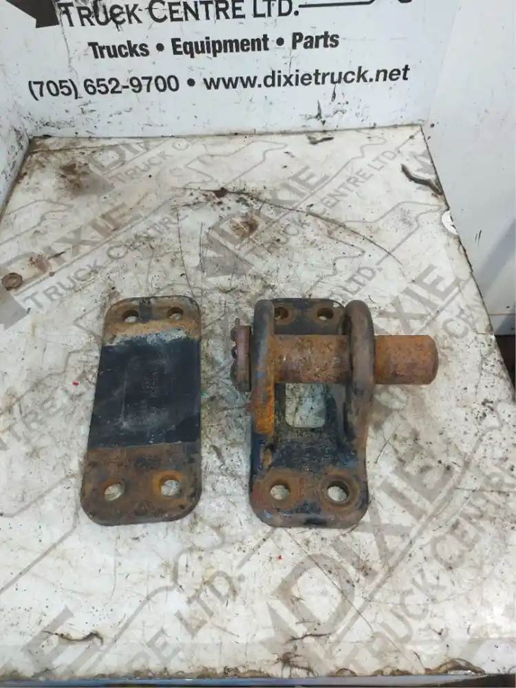 2018 Kenworth T800 Tow Hook For Sale Lakefield, ON, Canada A201030