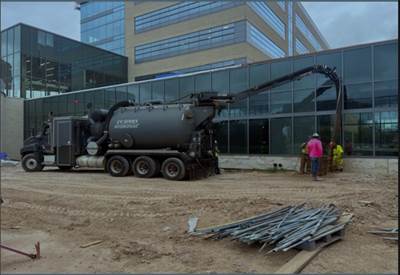 2015 Caterpillar CT660L Vacuum Excavator