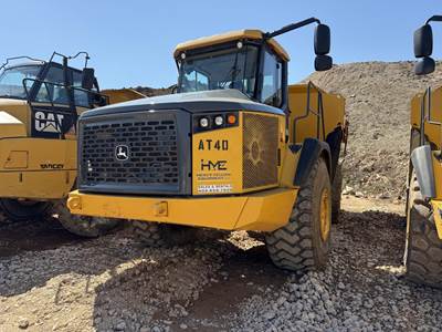 John Deere 410E Articulated Dump Truck