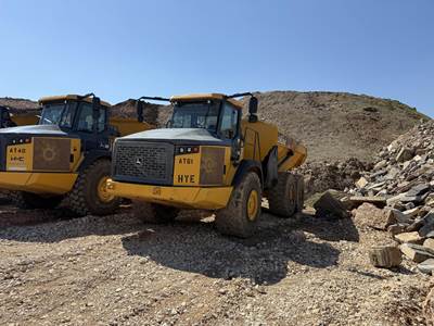 John Deere 410E Articulated Dump Truck