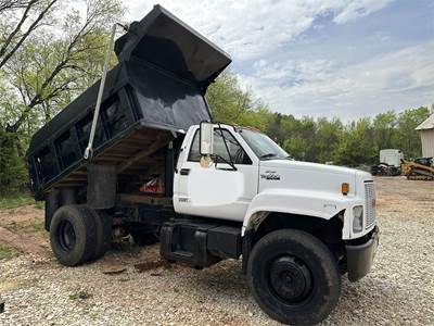 GMC TopKick C7500 Single Axle Dump Truck - Cummins, 6 Speed Manual