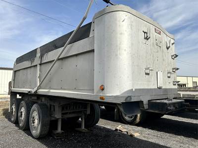 Heil 22 ft End Dump Trailer - Tri Axle, Aluminum