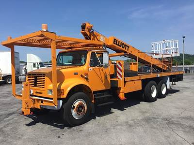 International 4900 Tandem Axle Forestry Bucket Truck - DT466, Automatic