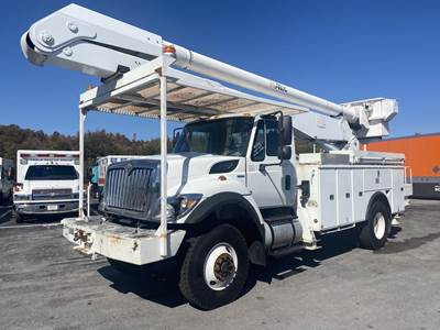 International WorkStar 7400 Single Axle Forestry Bucket Truck - DT466E, 6 Speed Manual
