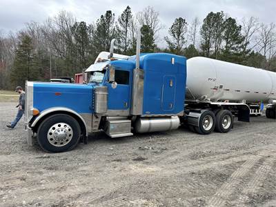 Peterbilt 379 Sleeper Semi Truck - Mid Roof Sleeper, Caterpillar 500HP, 18 Speed Manual