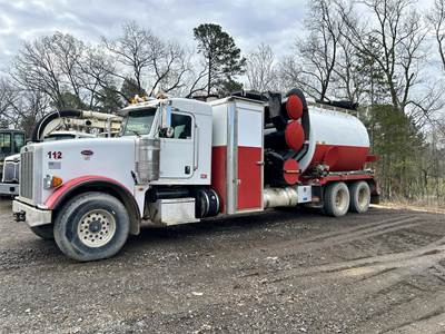 Peterbilt 367 Tandem Axle Vacuum Truck - Cummins, 485HP, 8Ll Manual