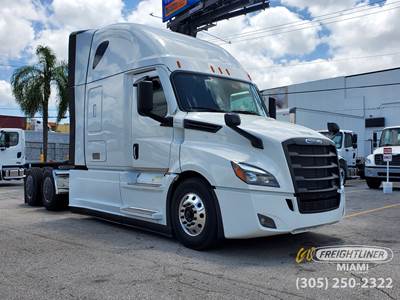 Freightliner Cascadia 126 Sleeper Semi Truck - Detroit, Other