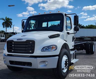 Freightliner M2 106 Cab & Chassis Truck