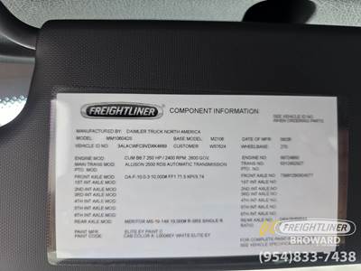 Freightliner M2 106 Box Truck - 250HP, Automatic