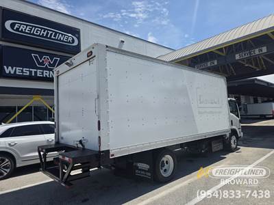 Isuzu NRR Box Truck - 215HP, Automatic