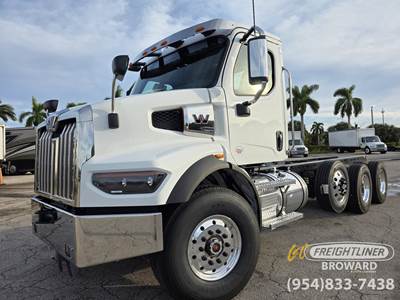 Western Star 47X Tri Axle Dump Truck - Cumminsx12 455HP, Automatic