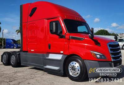 Freightliner Cascadia 126 Sleeper Semi Truck - Detroit, Other