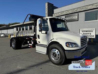 2025 Freightliner M2 106Plus Hook Lift 26,000 GVW, 260HP Cummins Diesel.
