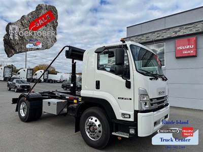 2026 Isuzu FTR Hooklift 25,950 GVW, 260HP CUMMINS DIESEL. Rocktober!