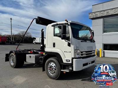 2026 Isuzu FTR Hooklift 25,950 GVW, 260HP CUMMINS DIESEL