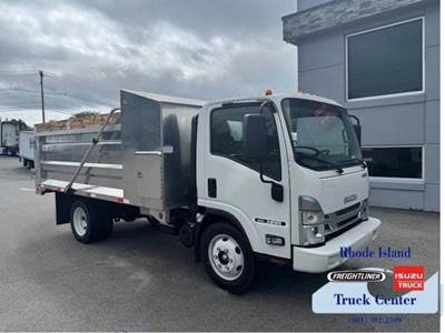 2025 Isuzu NRR 14' Landscape Dump Truck 19,500 GVW, 350HP Gas V8.