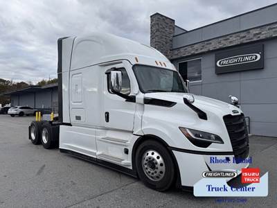 All New Generation 5 2026 Freightliner Cascadia 126 72" Raised Roof Sleeper
