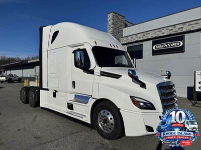 2026 Freightliner Cascadia 126 72" Raised Roof Double Bunk Sleeper, 505HP DD15, DT12 Trans.