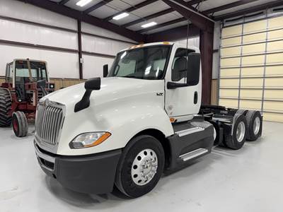 International LT Day Cab Truck - Cummins 400HP, 12 Speed Amt