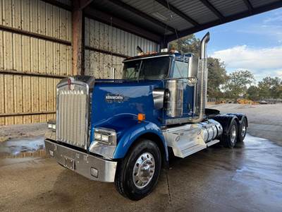 Kenworth W900 Day Cab Truck - Cummins 485HP, 13 Speed Manual